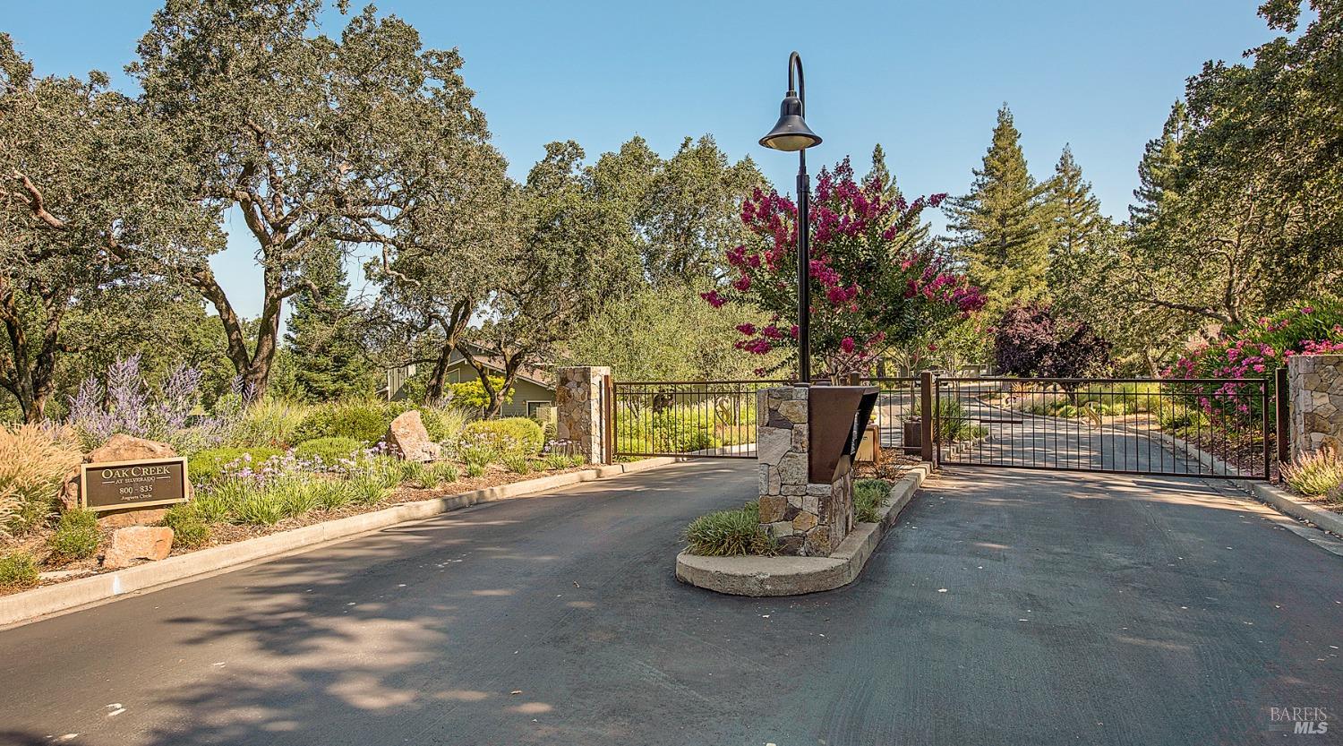 848 Acorn Way