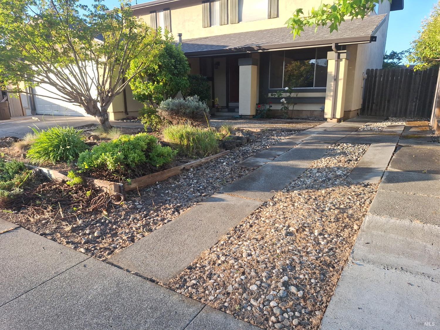 4024 Tokay Dr