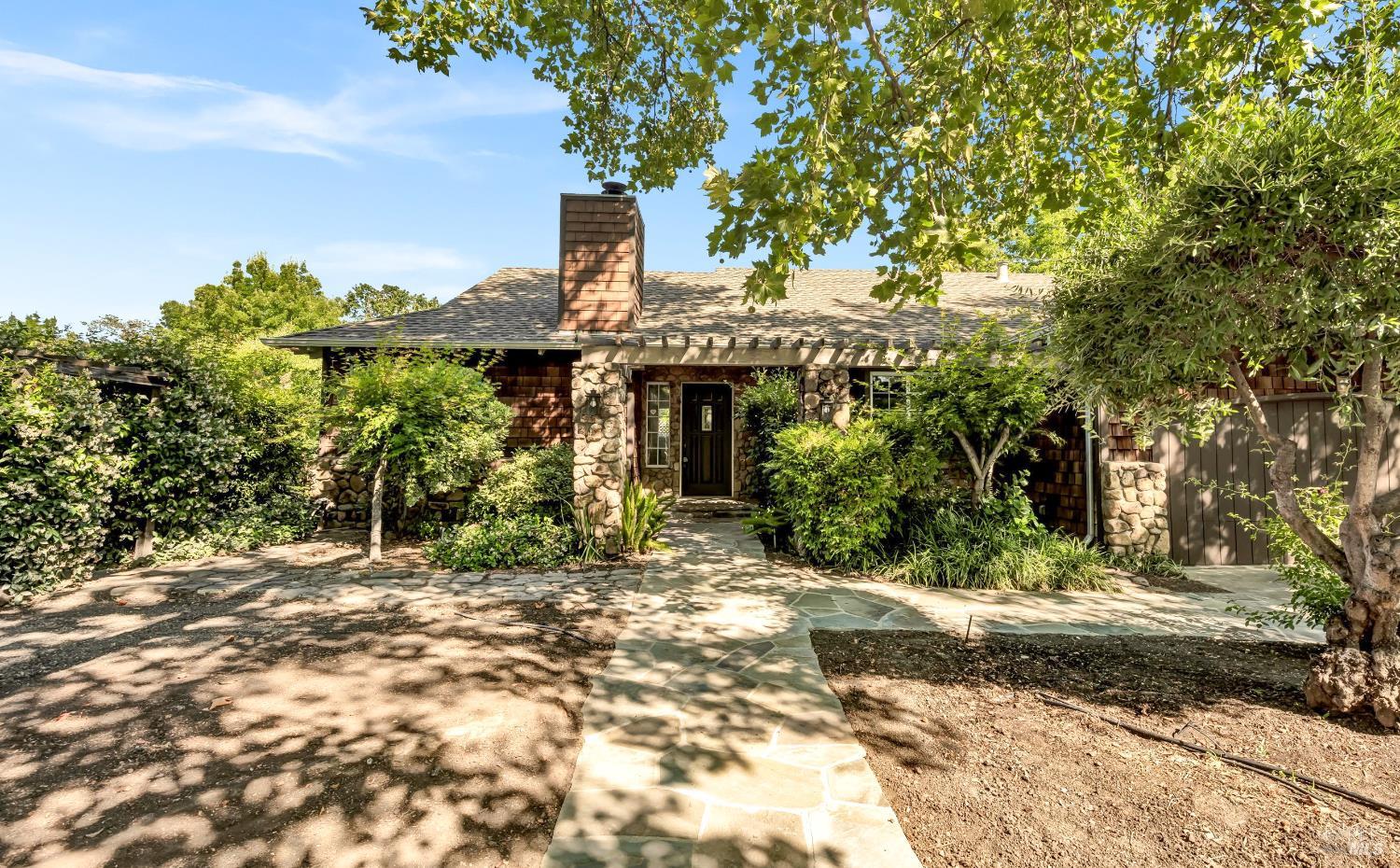 1805 Aurora Dr
