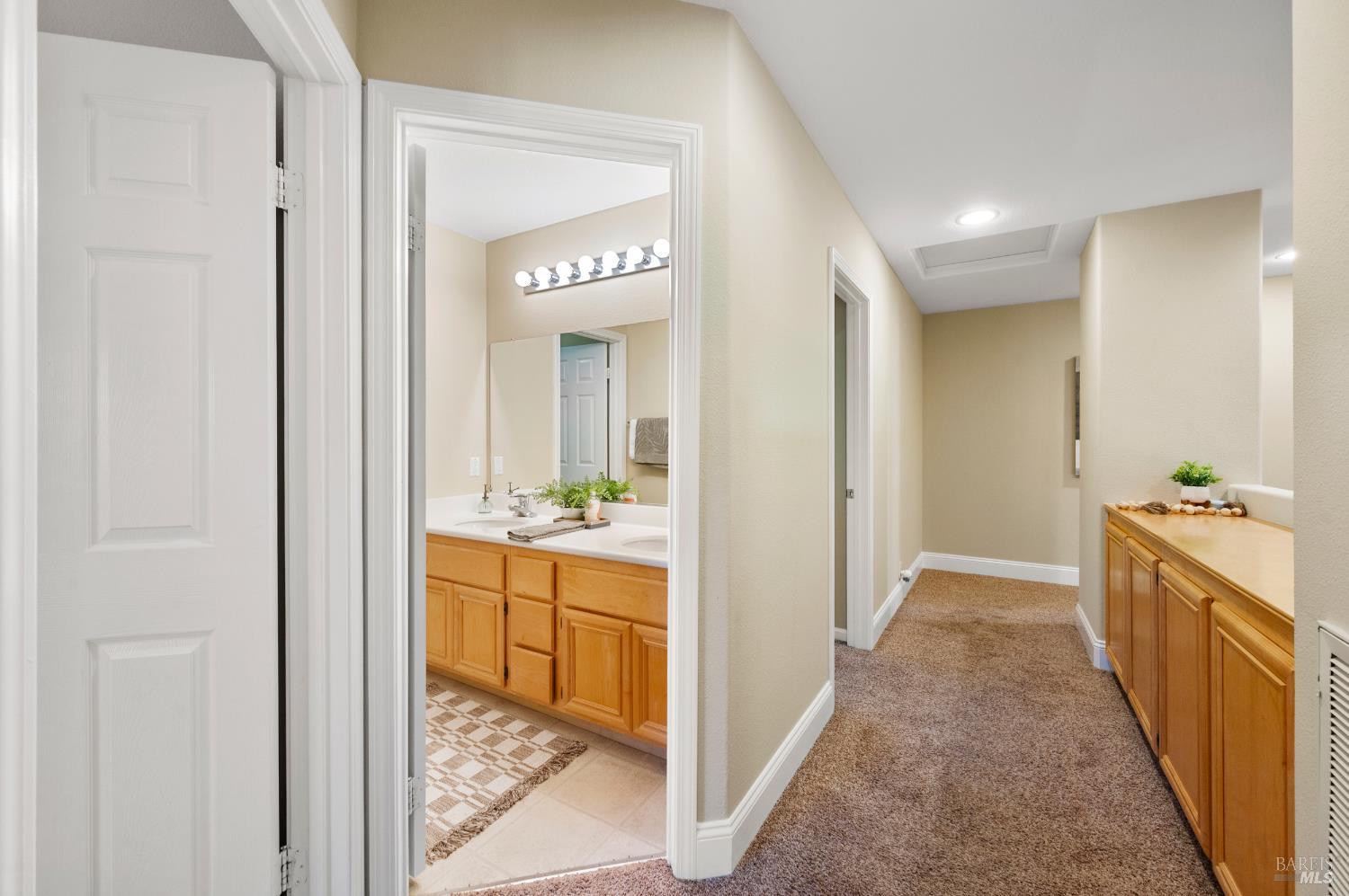 479 Jasper Ct