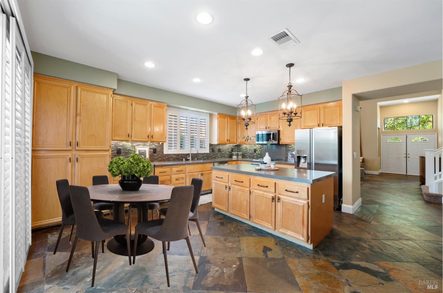 479 Jasper Ct