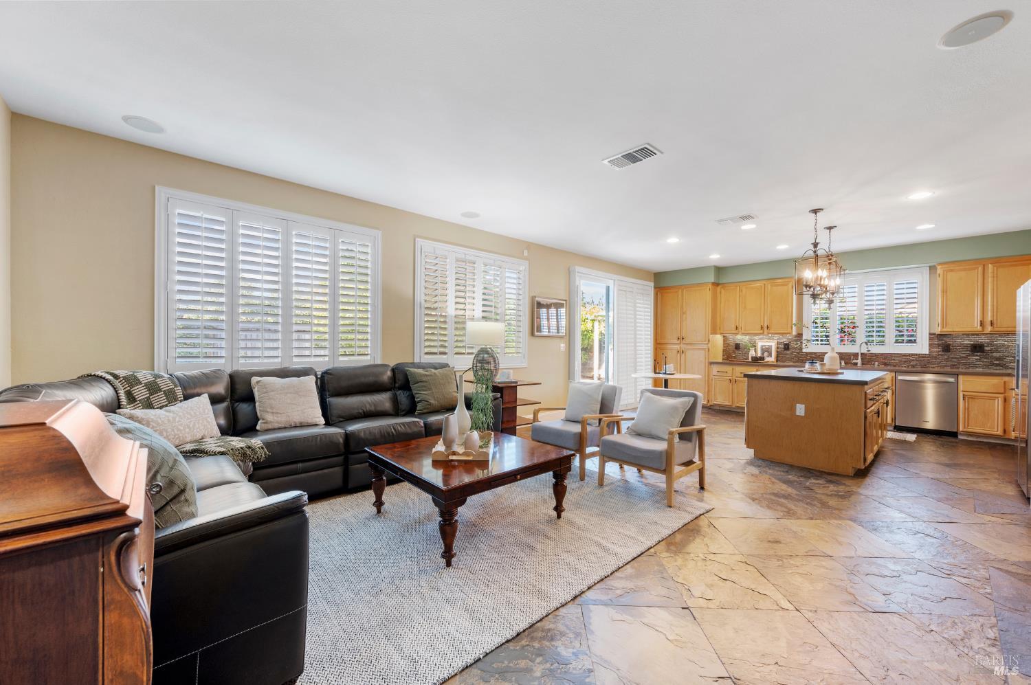 479 Jasper Ct