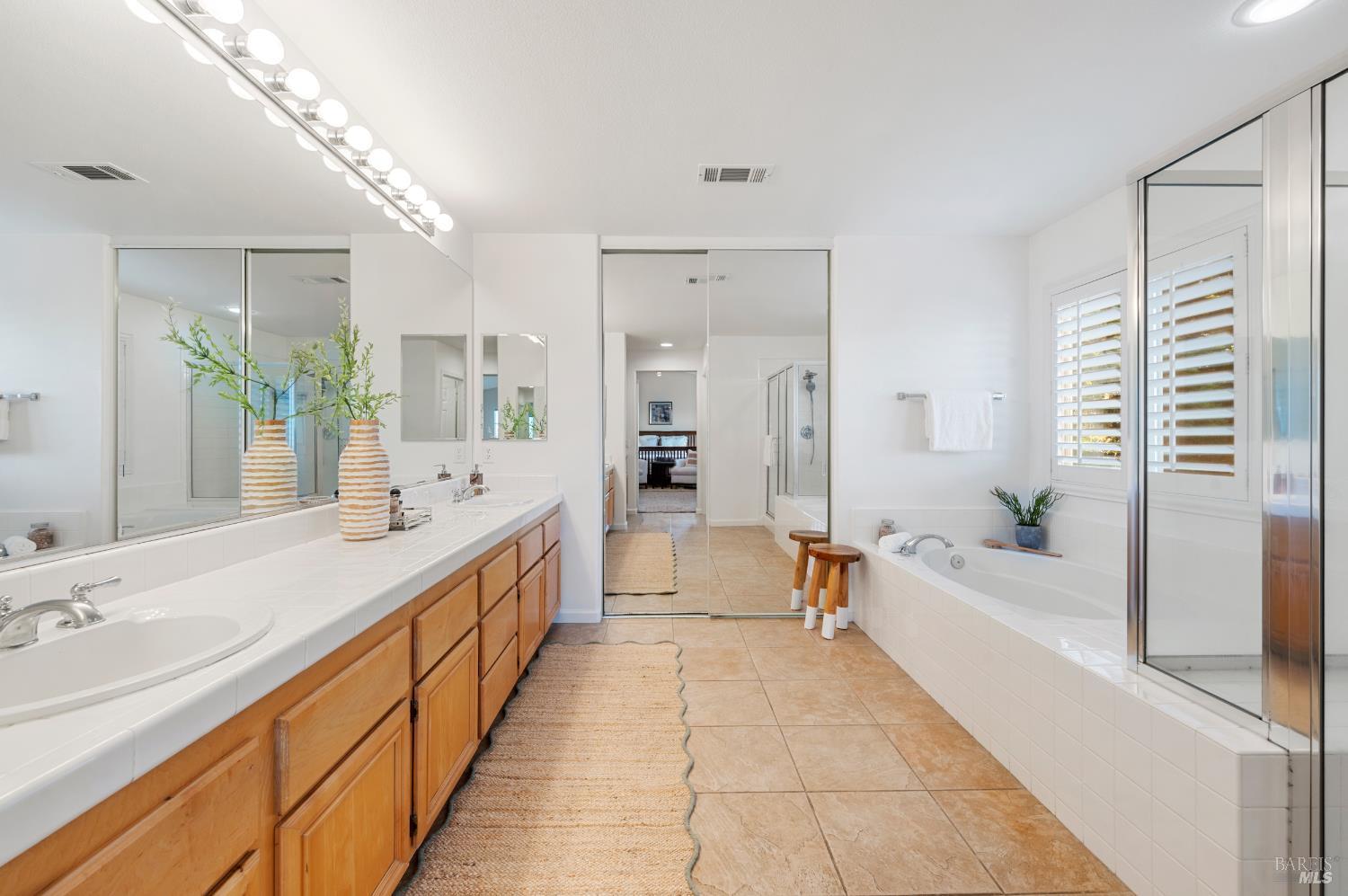 479 Jasper Ct