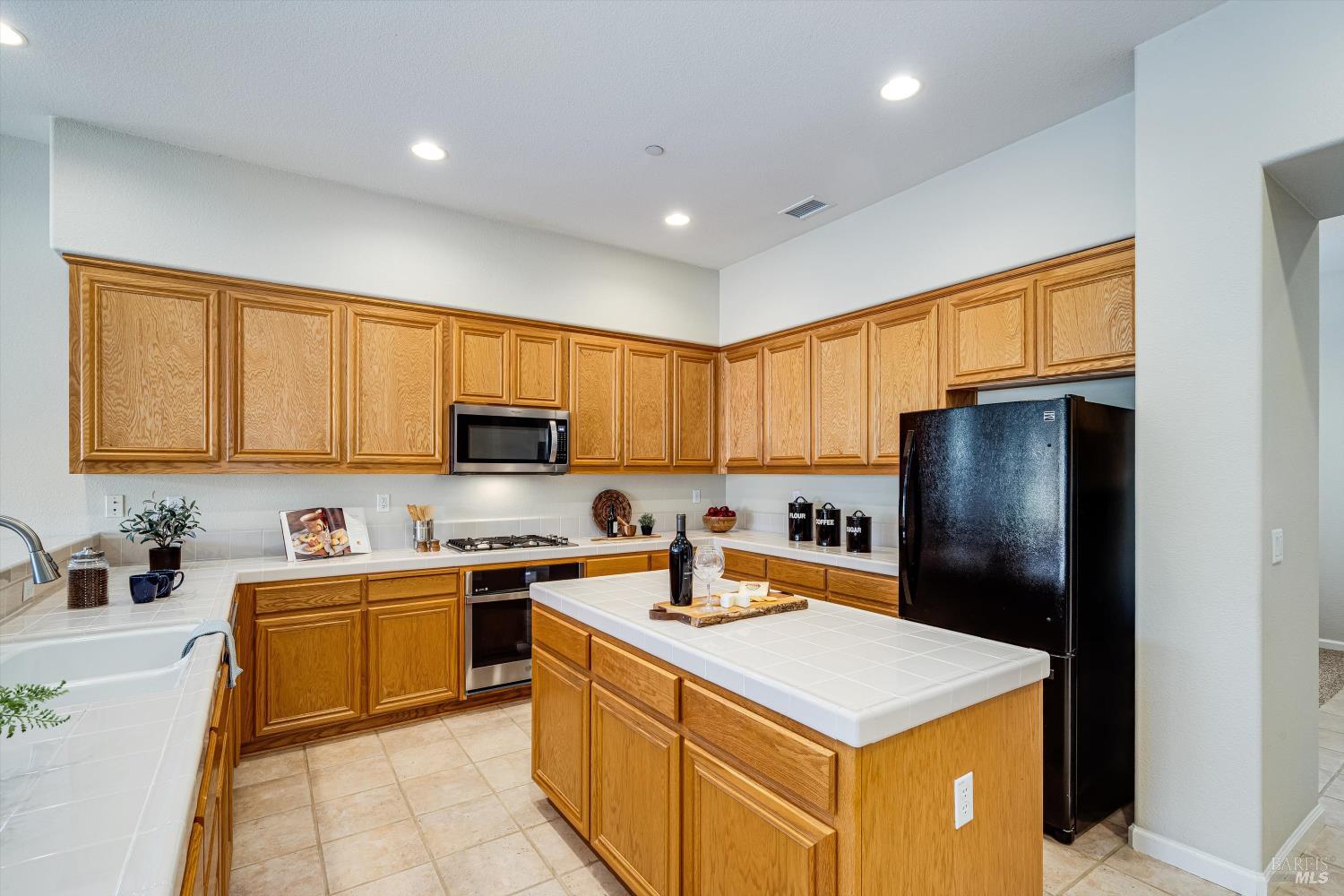 15 Tolentino Dr