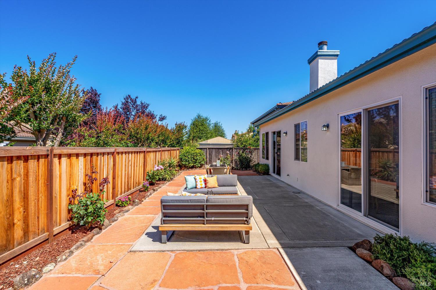 15 Tolentino Dr