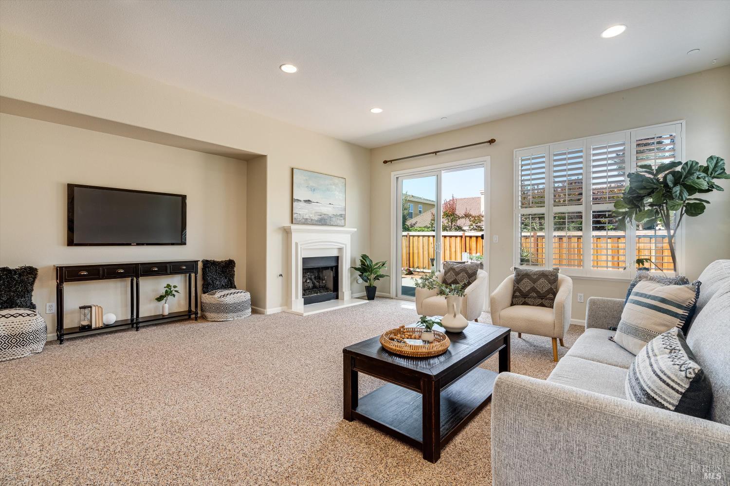 15 Tolentino Dr