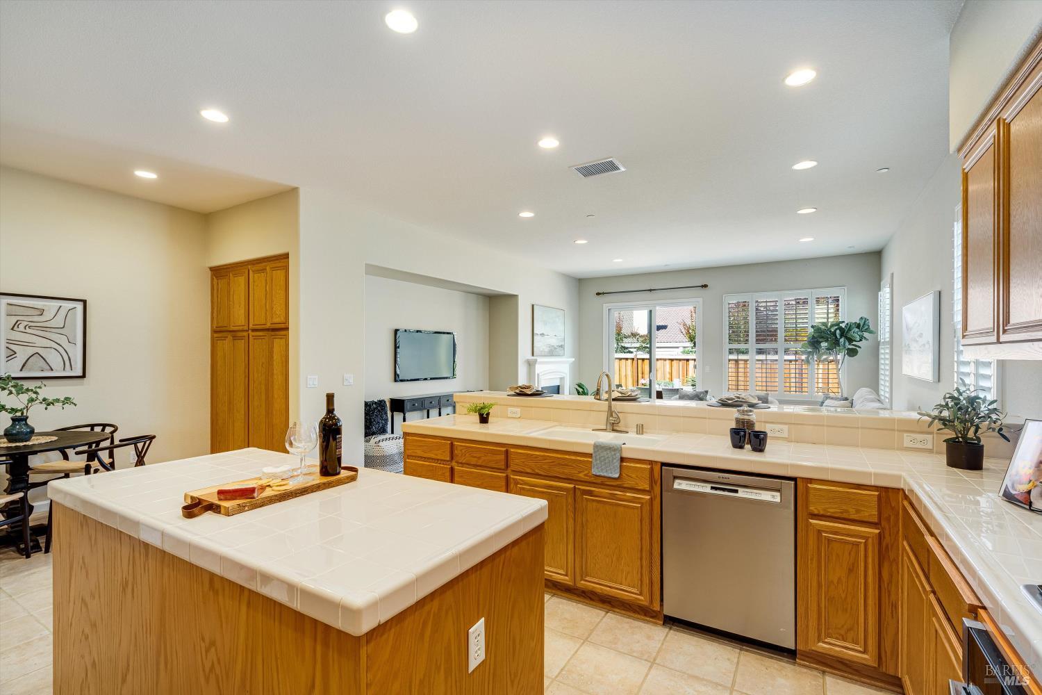 15 Tolentino Dr