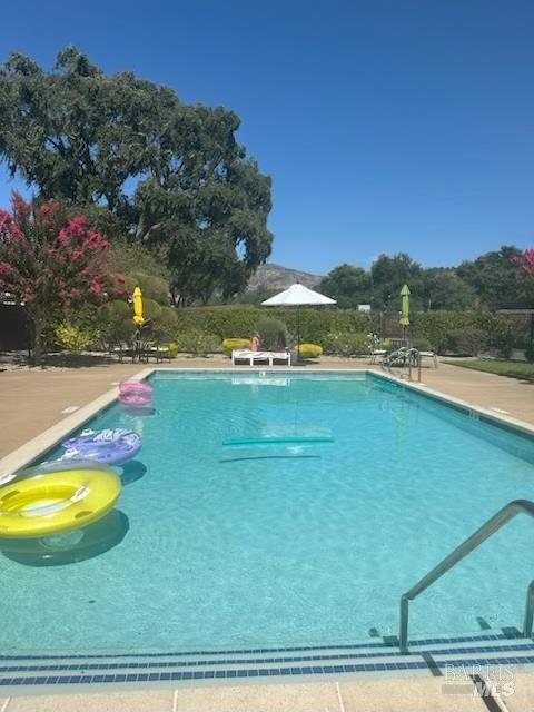 128 Burgundy Cir