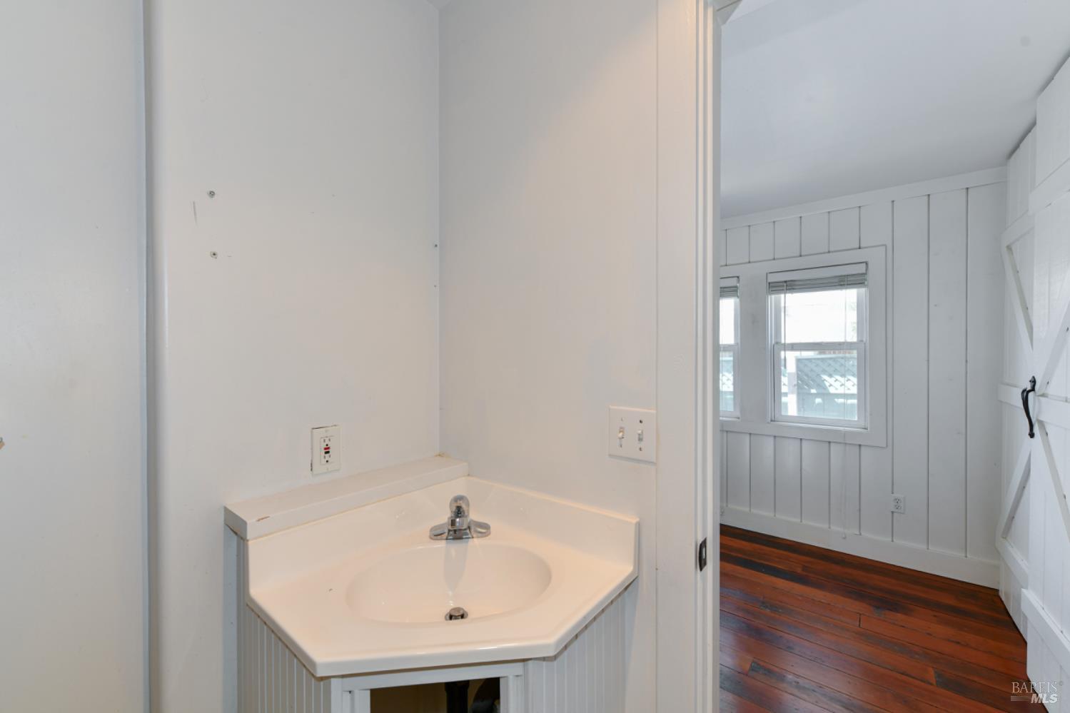 1388 Sulphur Springs Ave