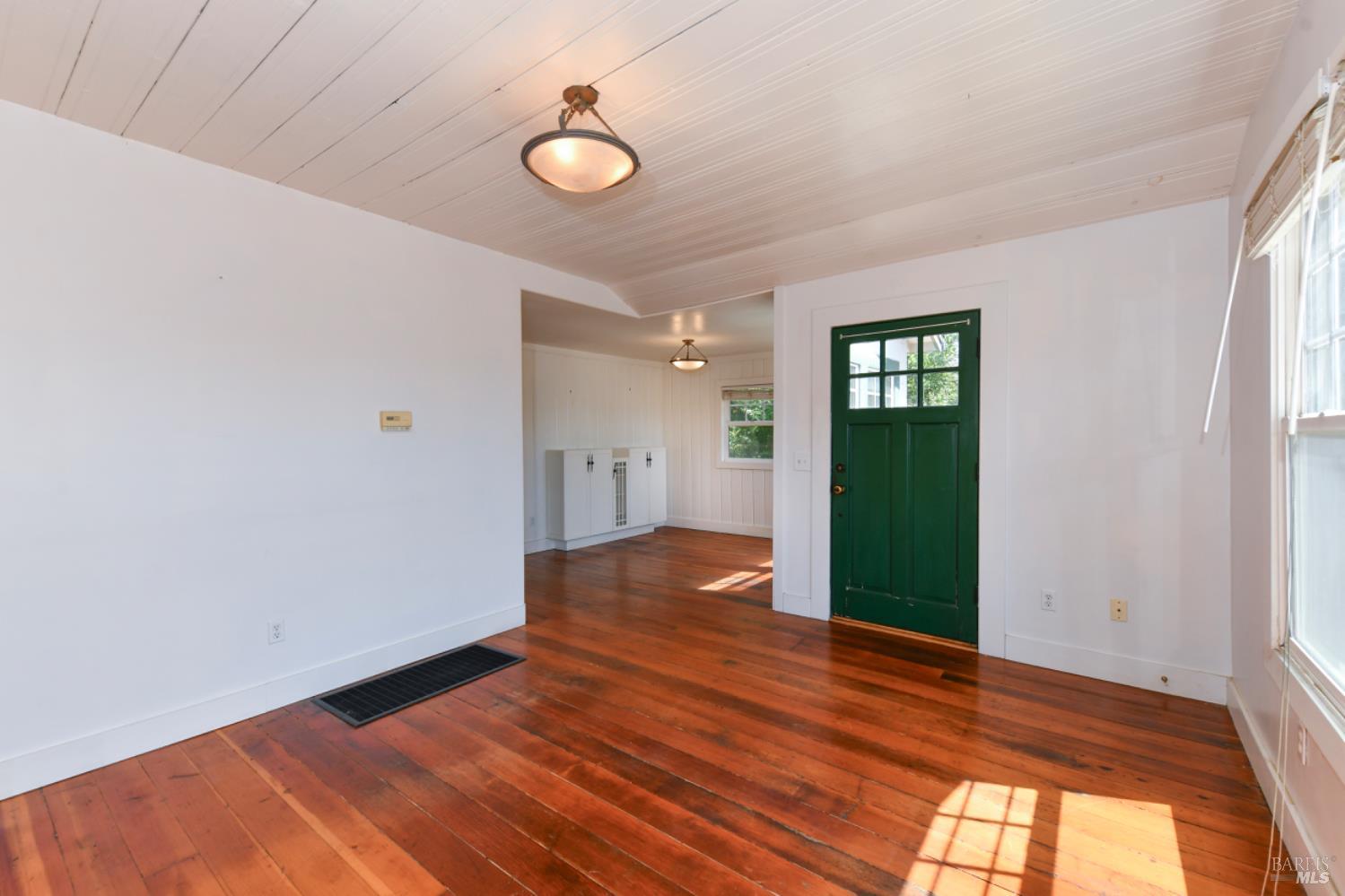 1388 Sulphur Springs Ave