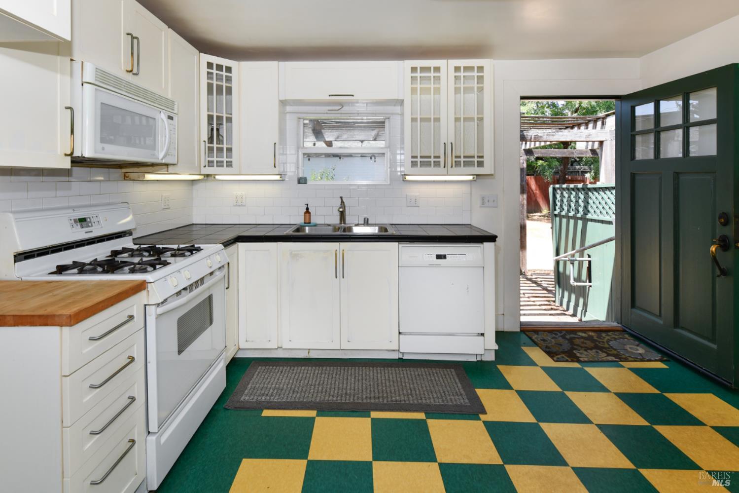 1388 Sulphur Springs Ave