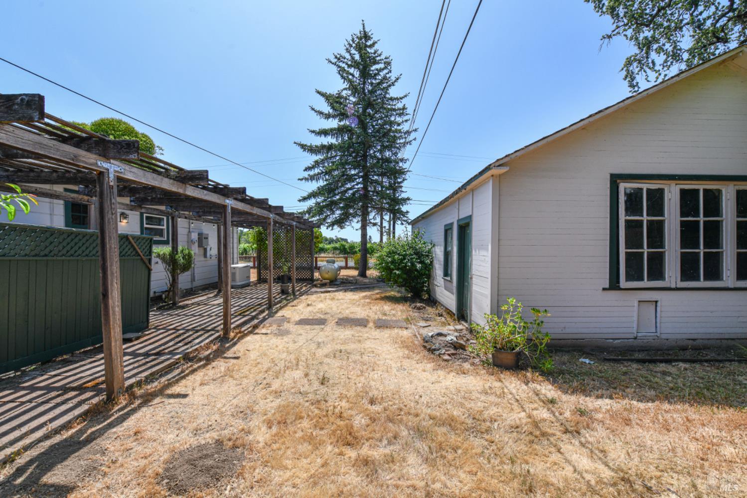 1388 Sulphur Springs Ave