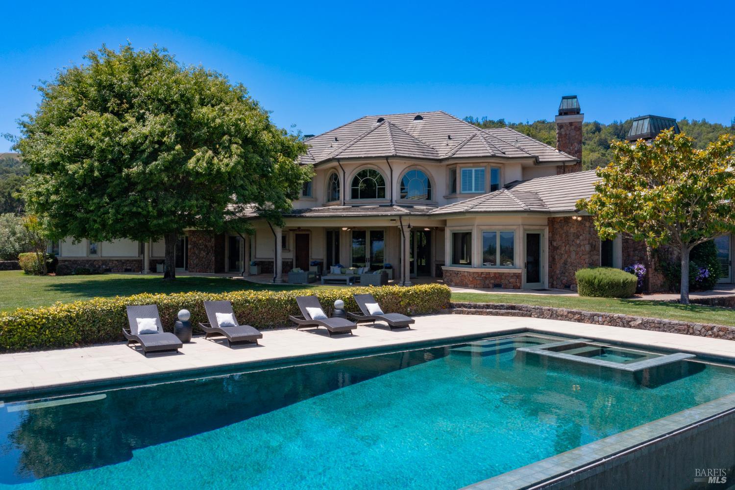 3211 Dry Creek Rd