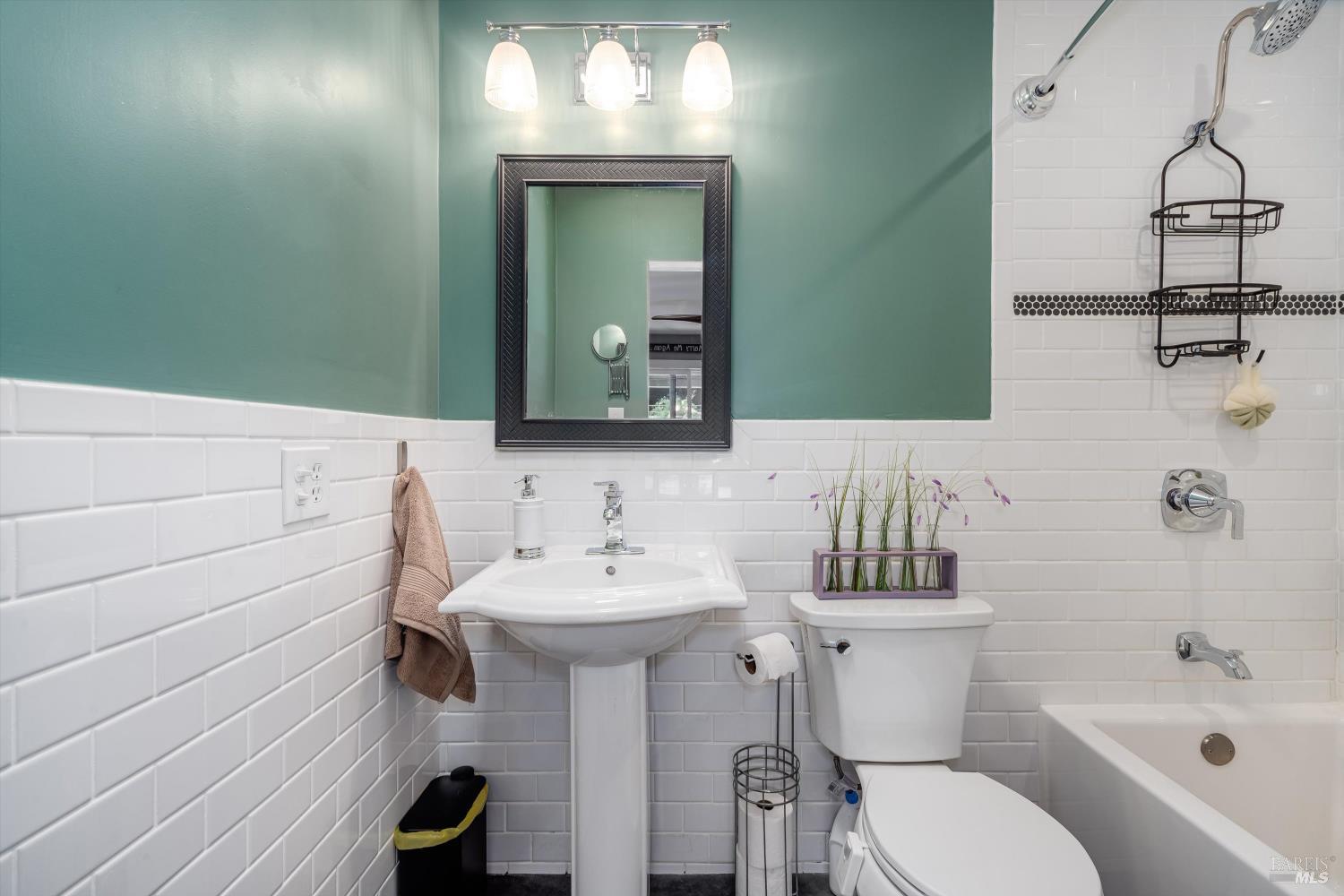 3154 Valley Green Ln