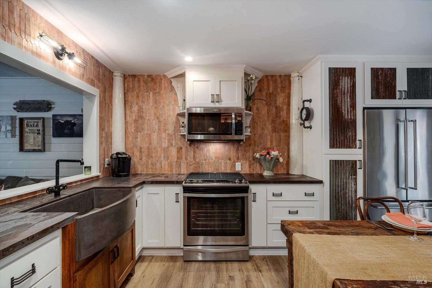 3154 Valley Green Ln