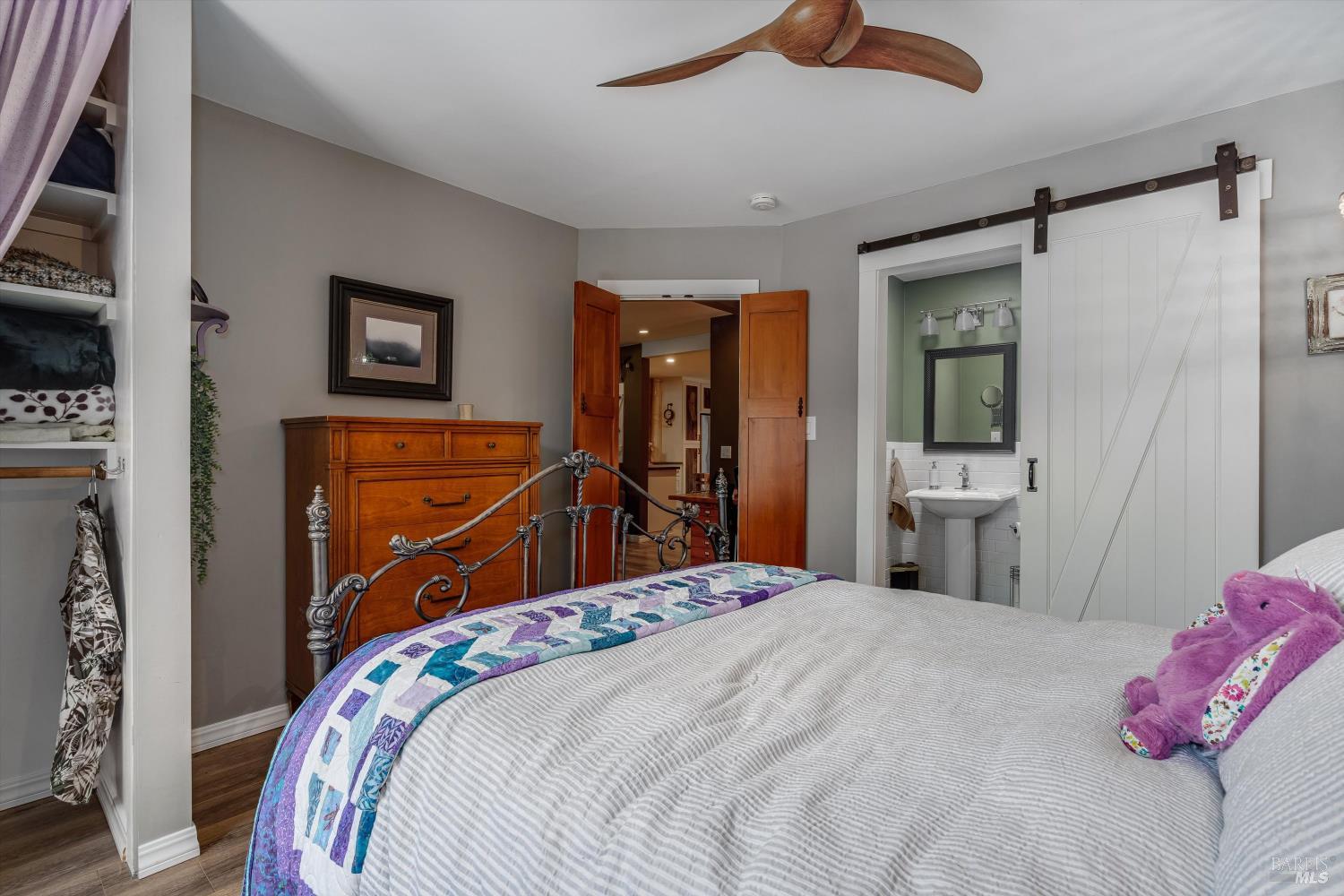 3154 Valley Green Ln