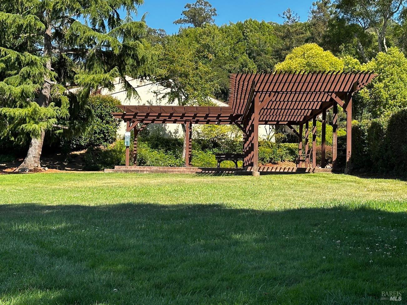 3154 Valley Green Ln