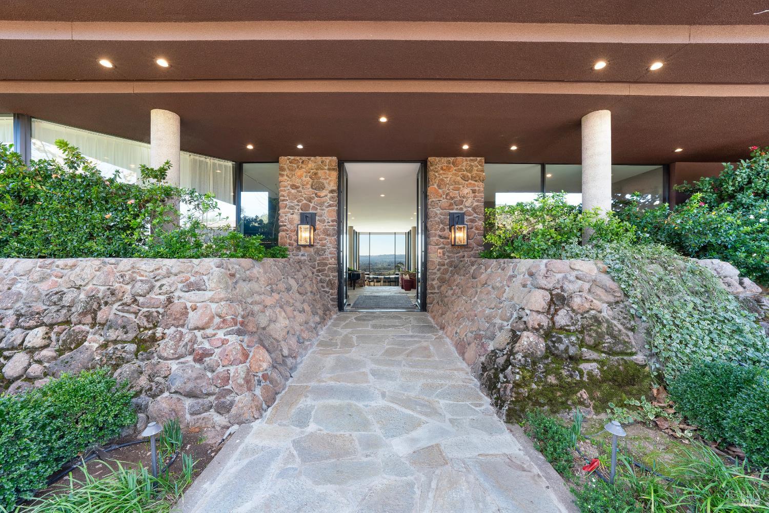2100 Old Soda Springs Rd