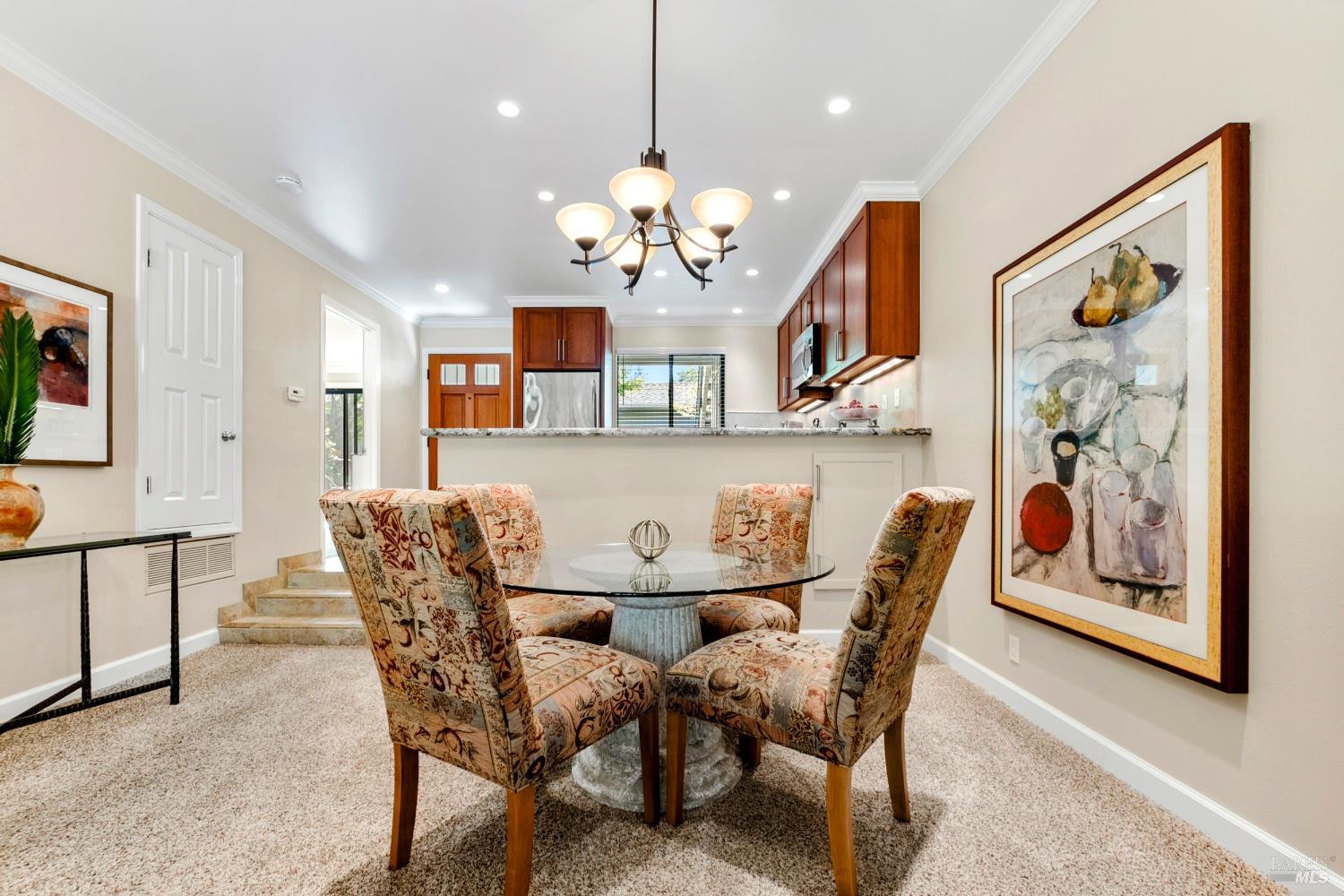 810 Augusta Cir