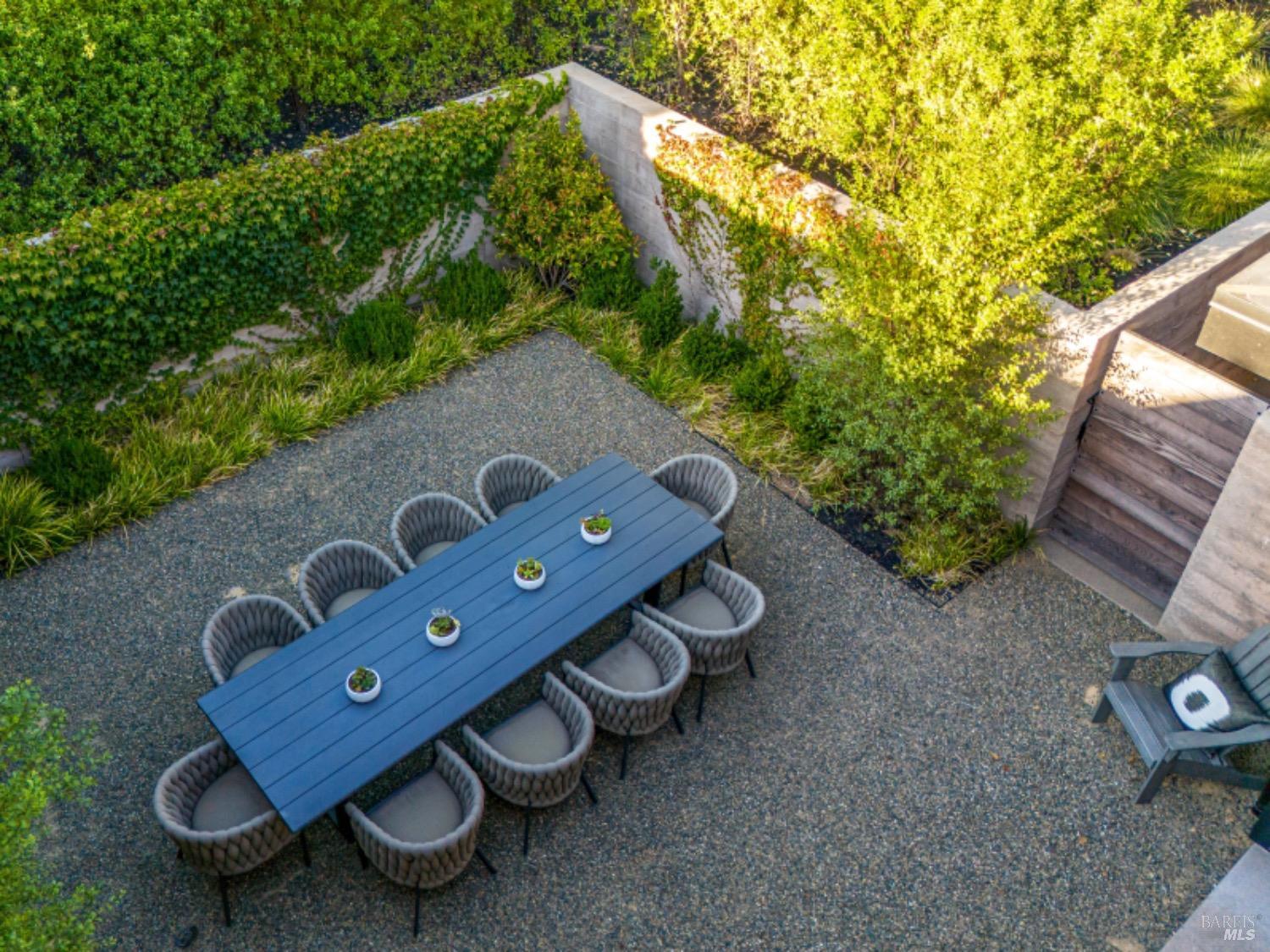 1200 Loma Vista Dr