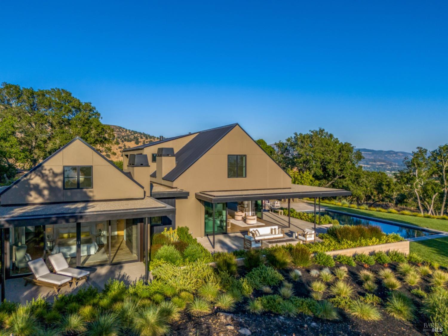 1200 Loma Vista Dr