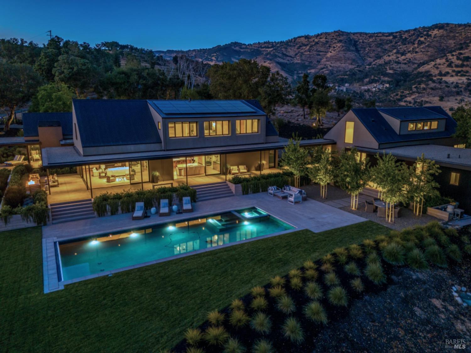 1200 Loma Vista Dr