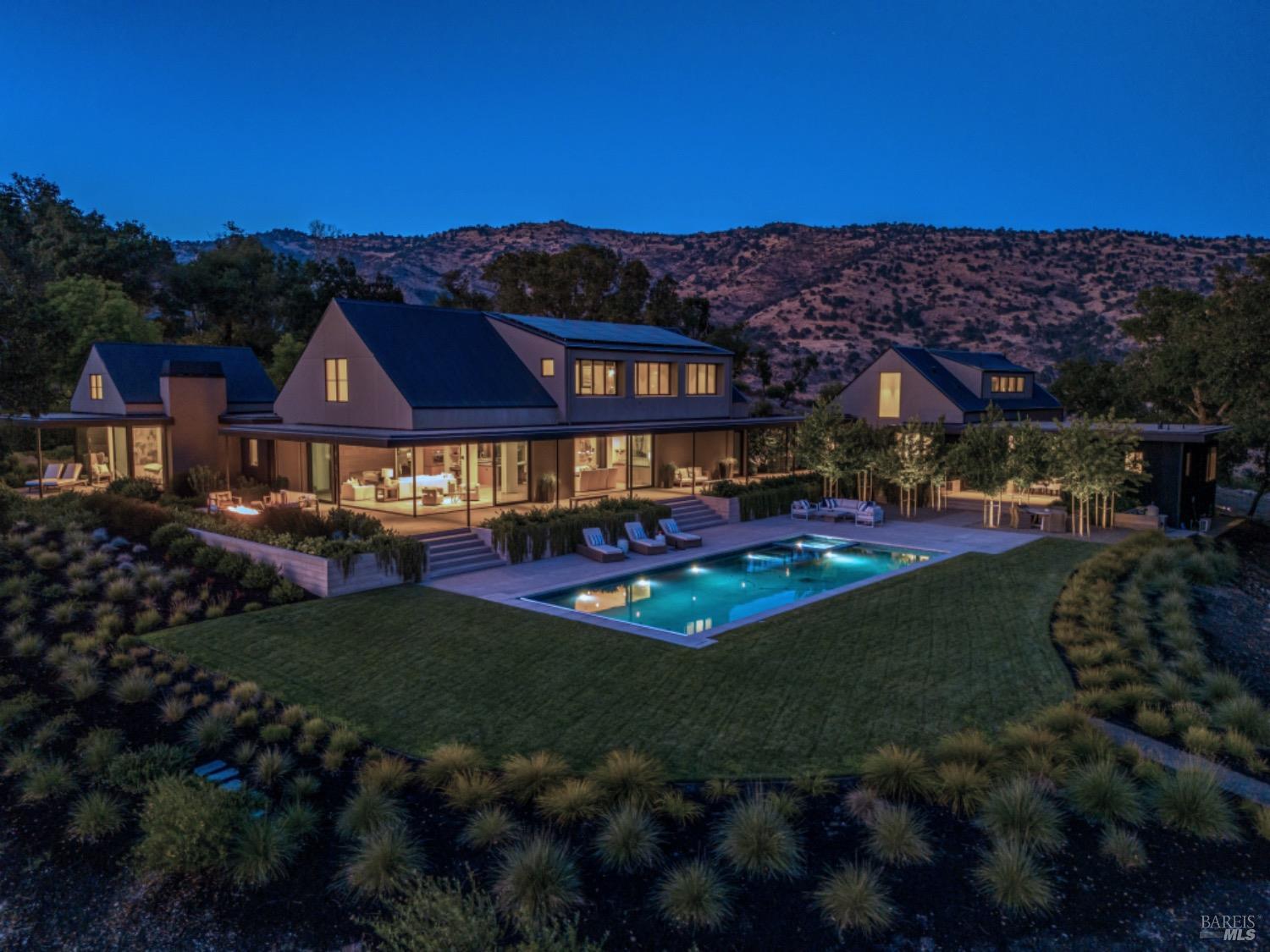 1200 Loma Vista Dr