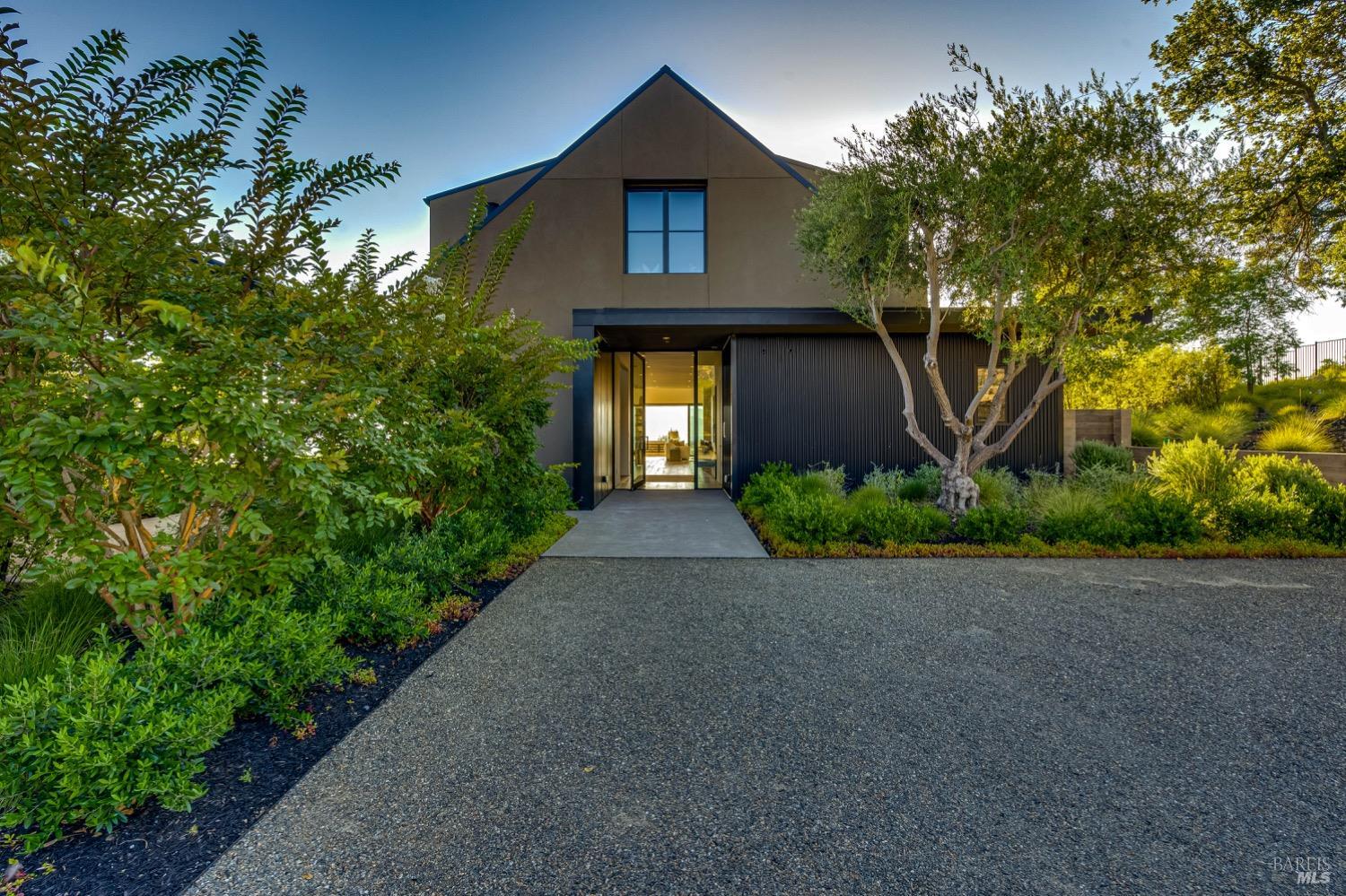 1200 Loma Vista Dr