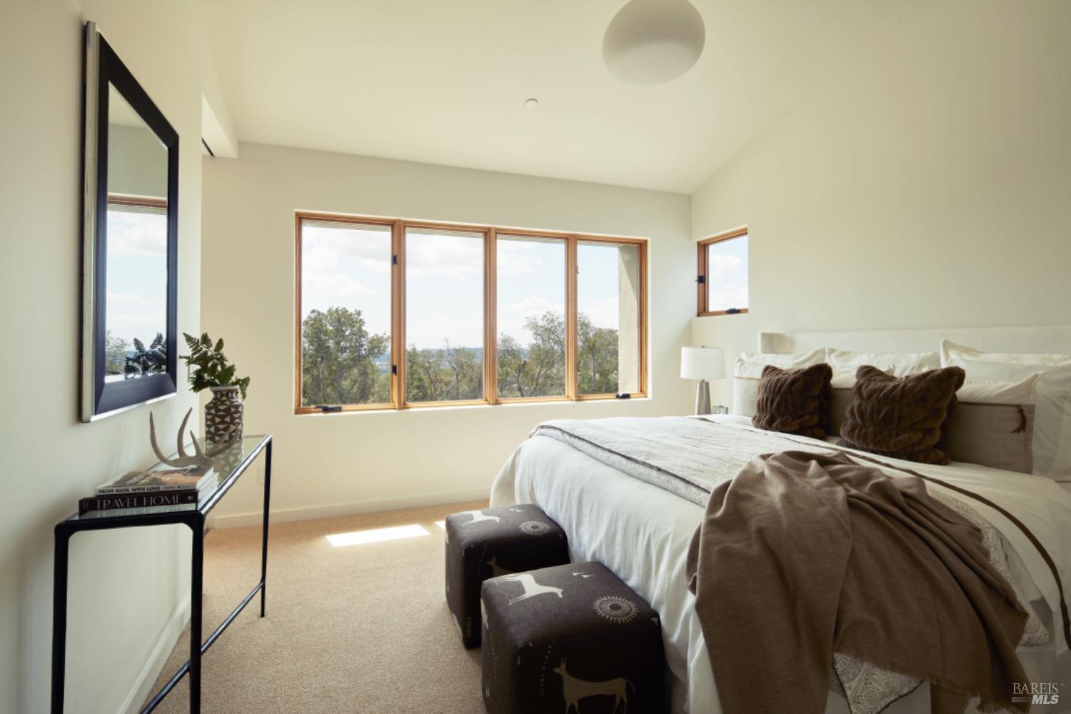 1200 Loma Vista Dr