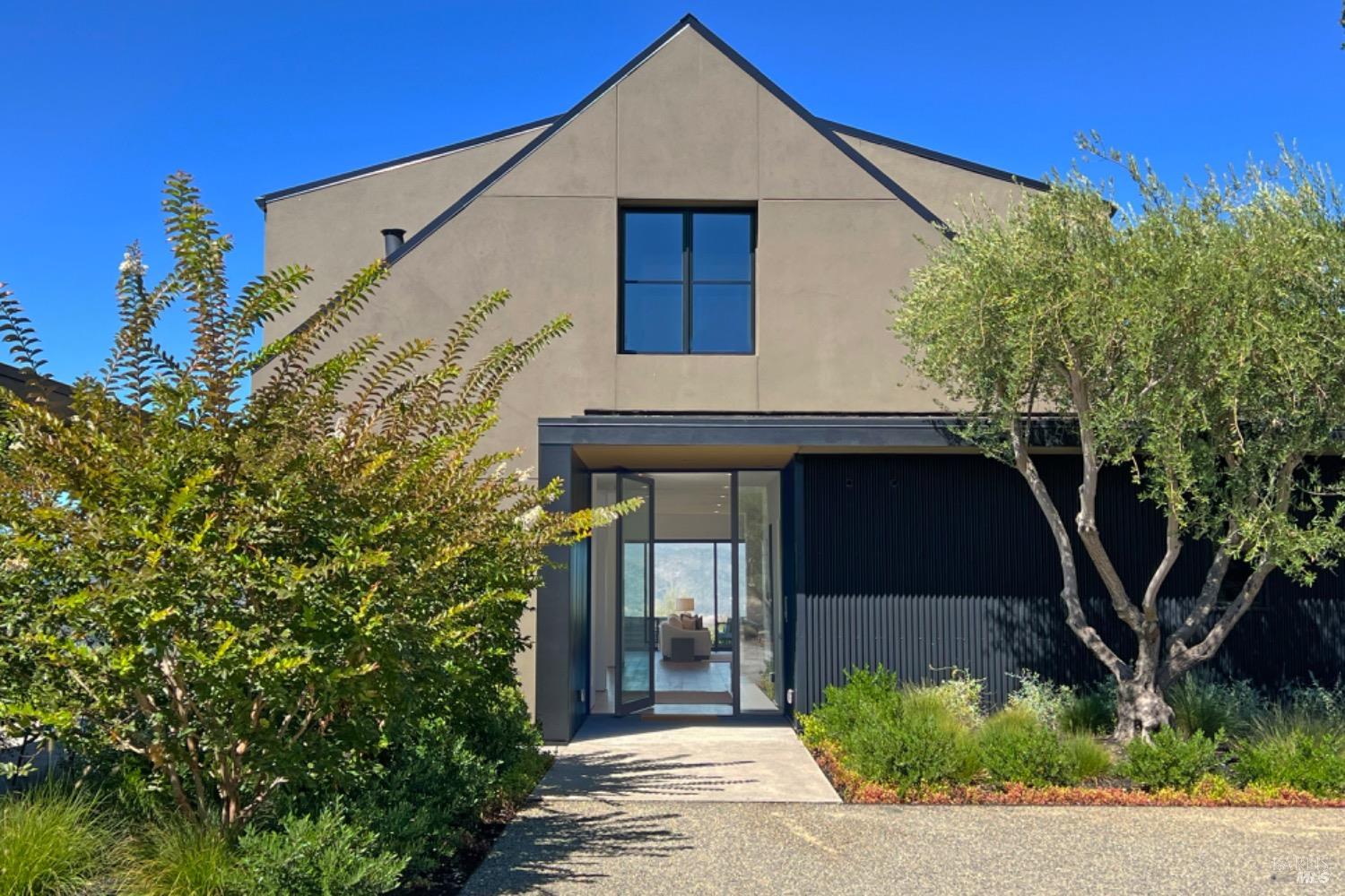 1200 Loma Vista Dr