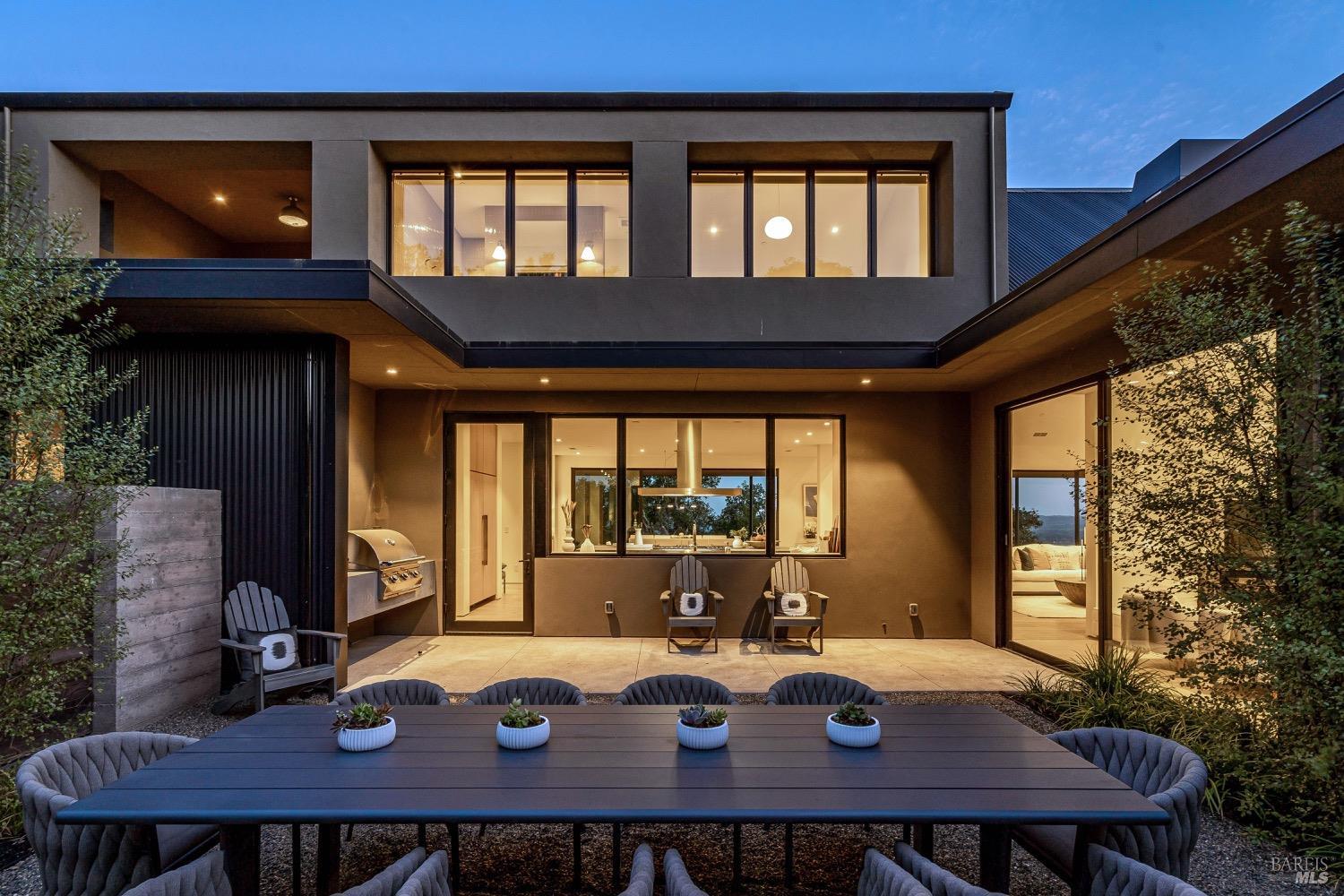 1200 Loma Vista Dr