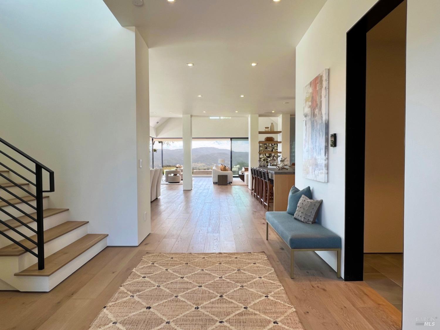 1200 Loma Vista Dr