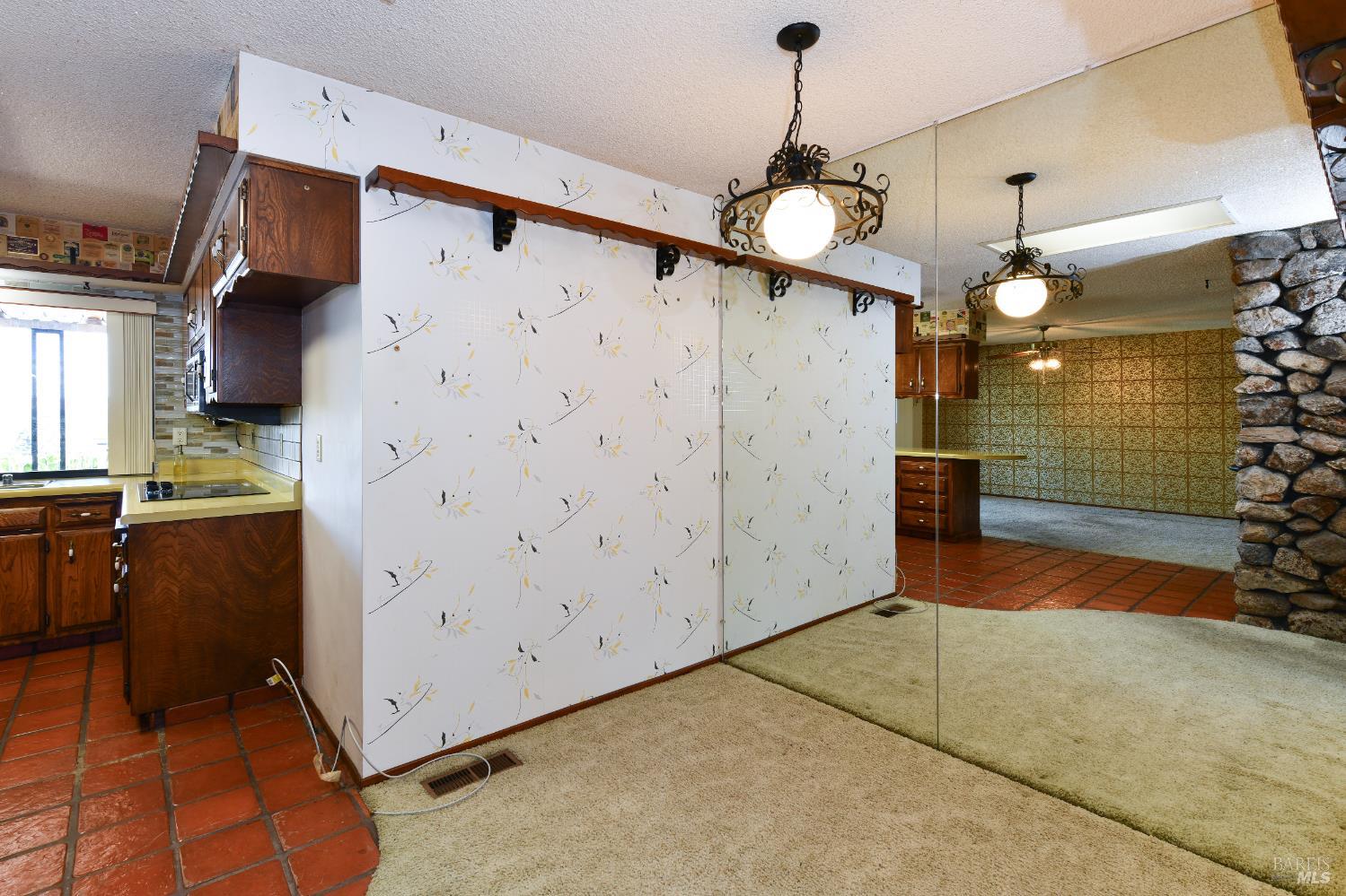 1521 King Ave