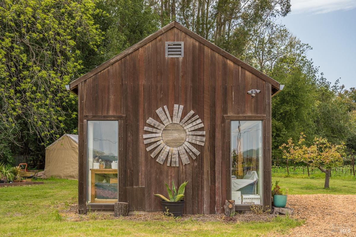 3061 Cuttings Wharf Rd