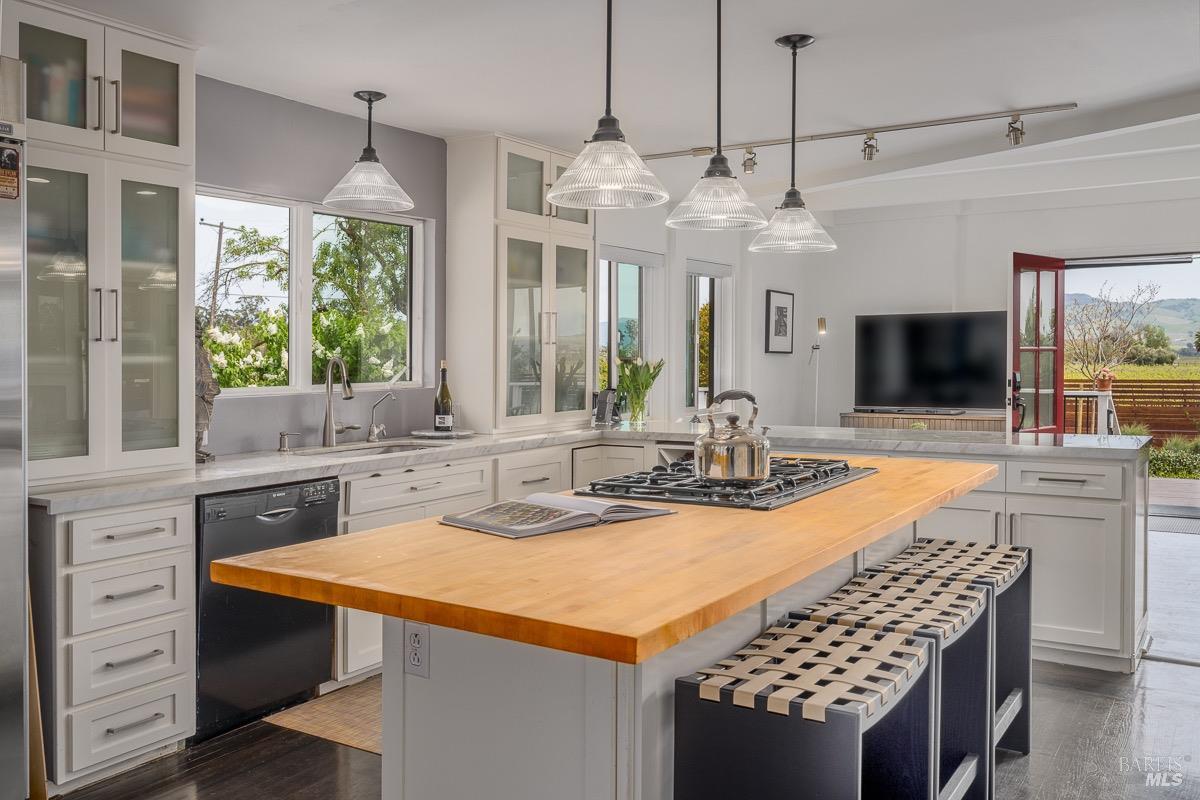 3061 Cuttings Wharf Rd