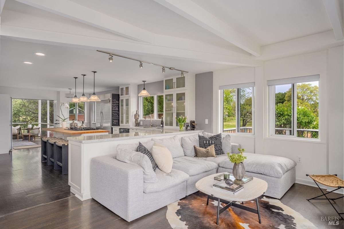 3061 Cuttings Wharf Rd