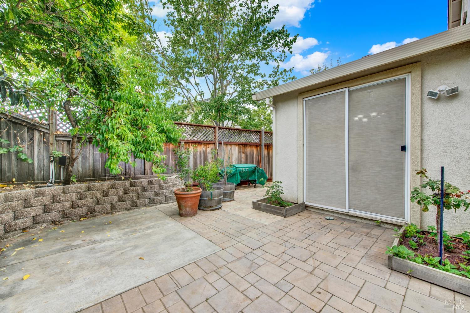 859 Liberty Dr