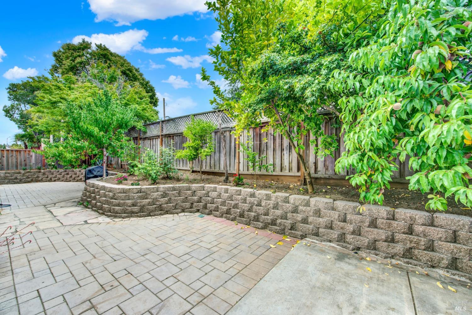 859 Liberty Dr