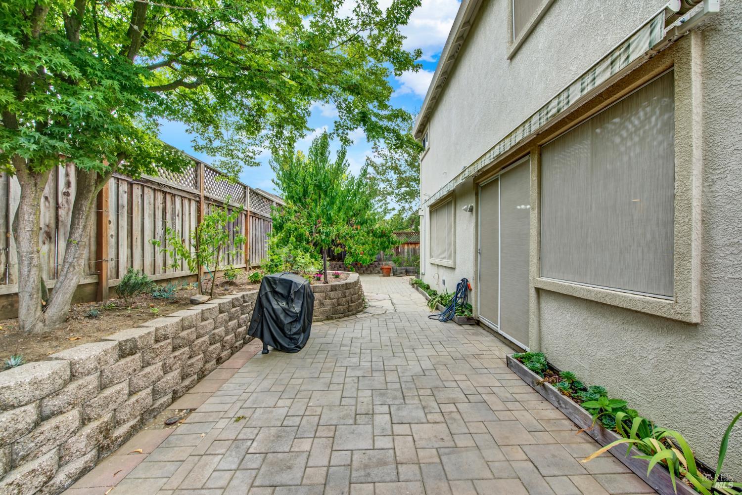 859 Liberty Dr