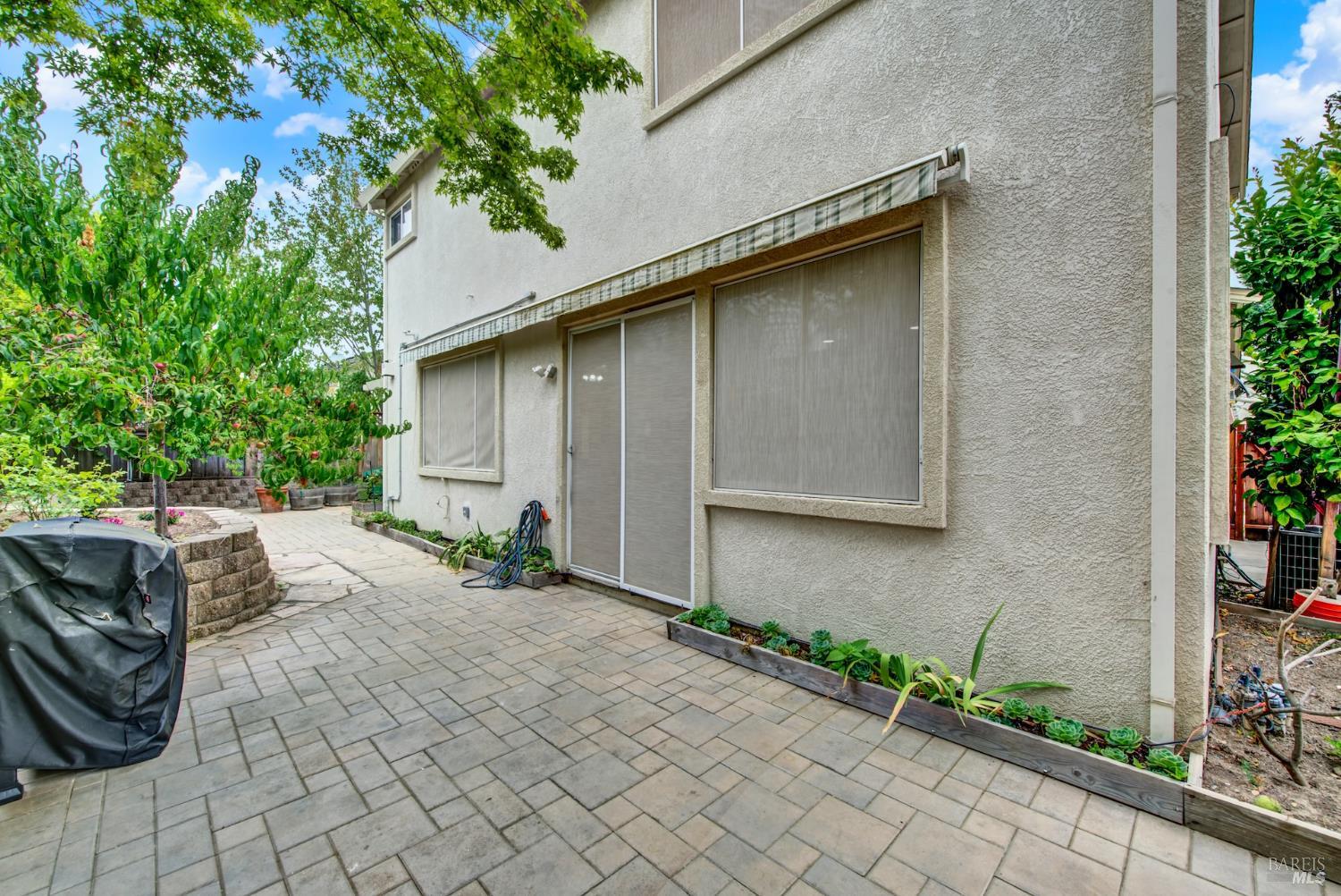 859 Liberty Dr