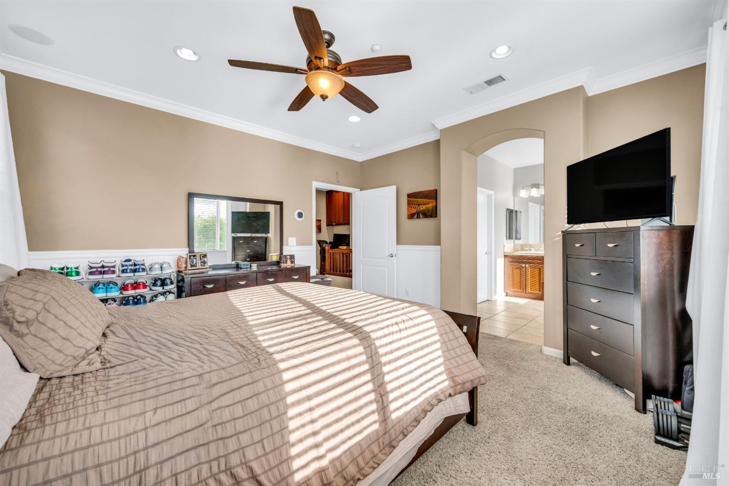 563 Abruzzi Ct