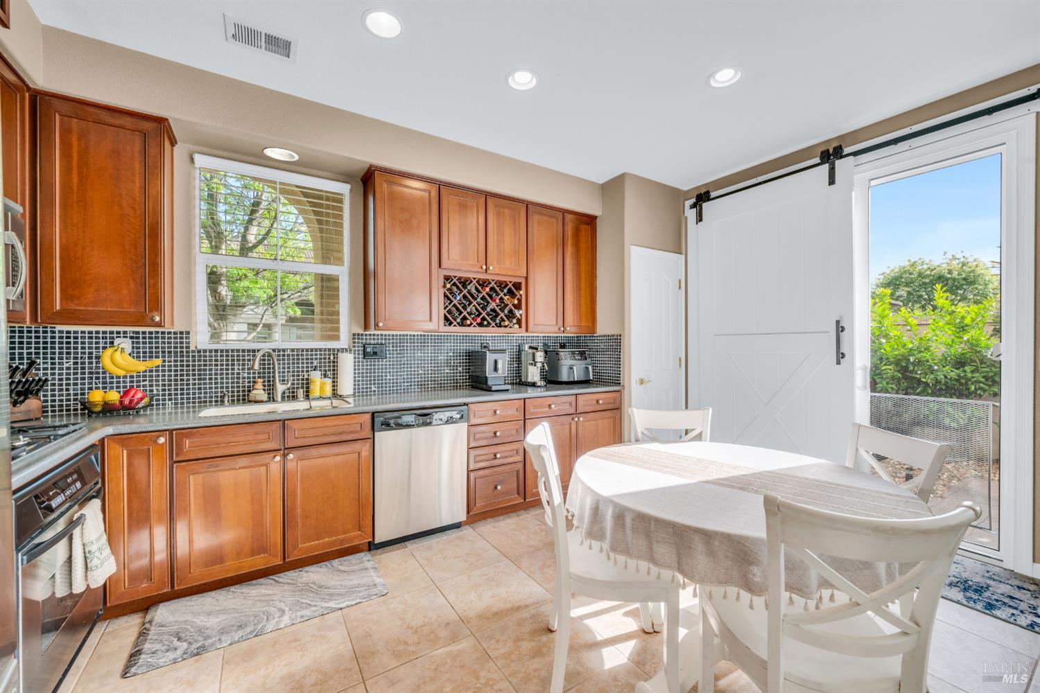 563 Abruzzi Ct