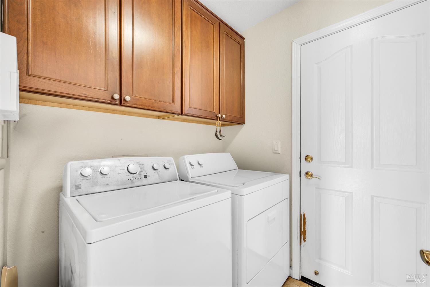 563 Abruzzi Ct