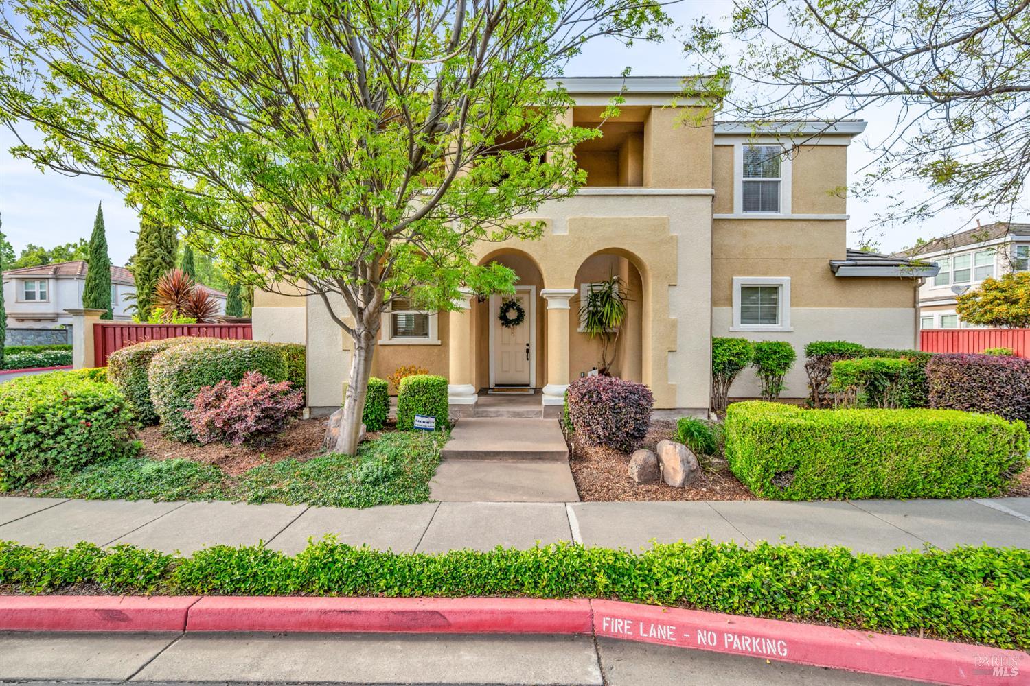 563 Abruzzi Ct