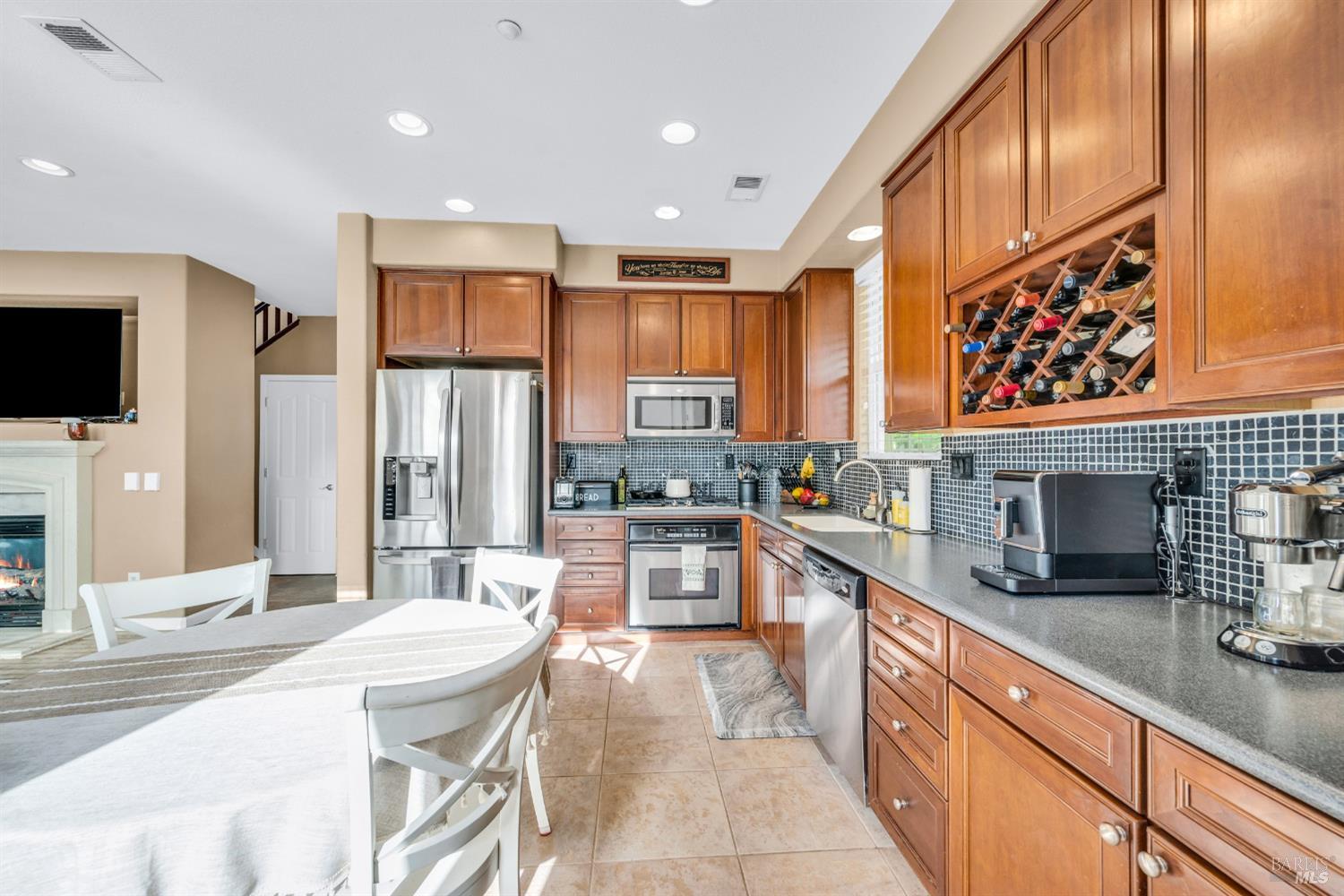 563 Abruzzi Ct