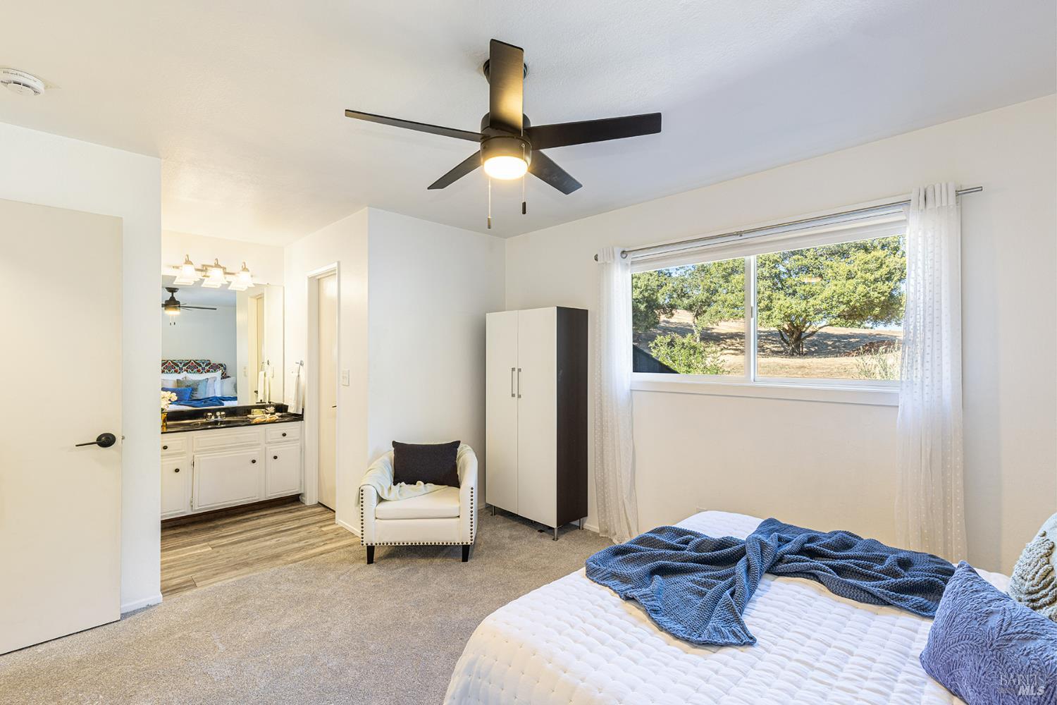 2576 Hidden Valley Ln