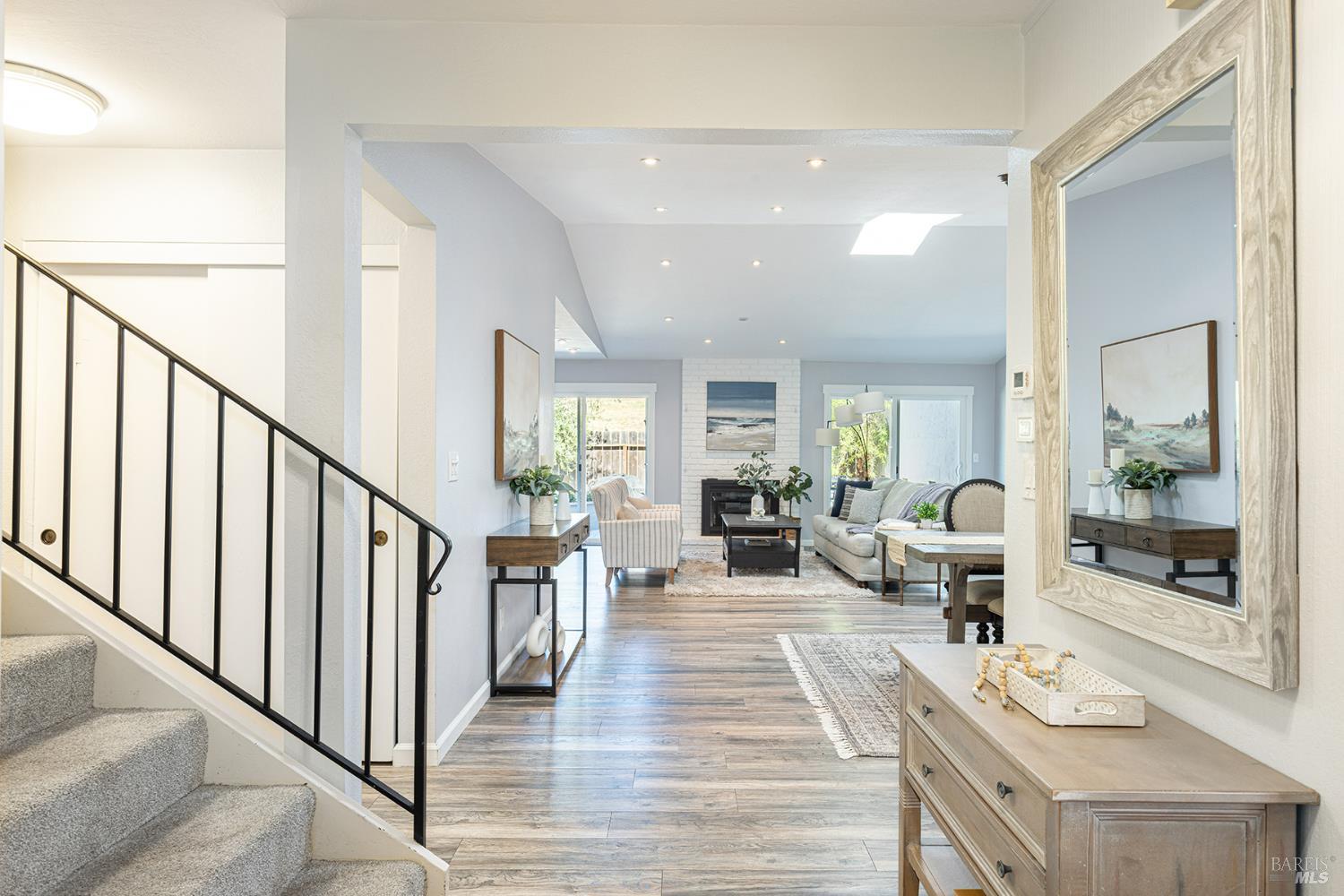 2576 Hidden Valley Ln