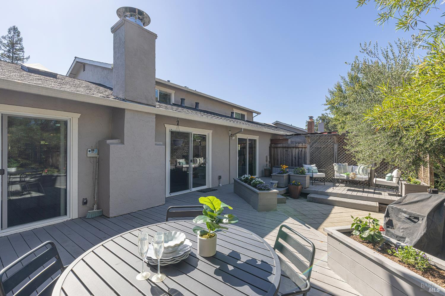 2576 Hidden Valley Ln