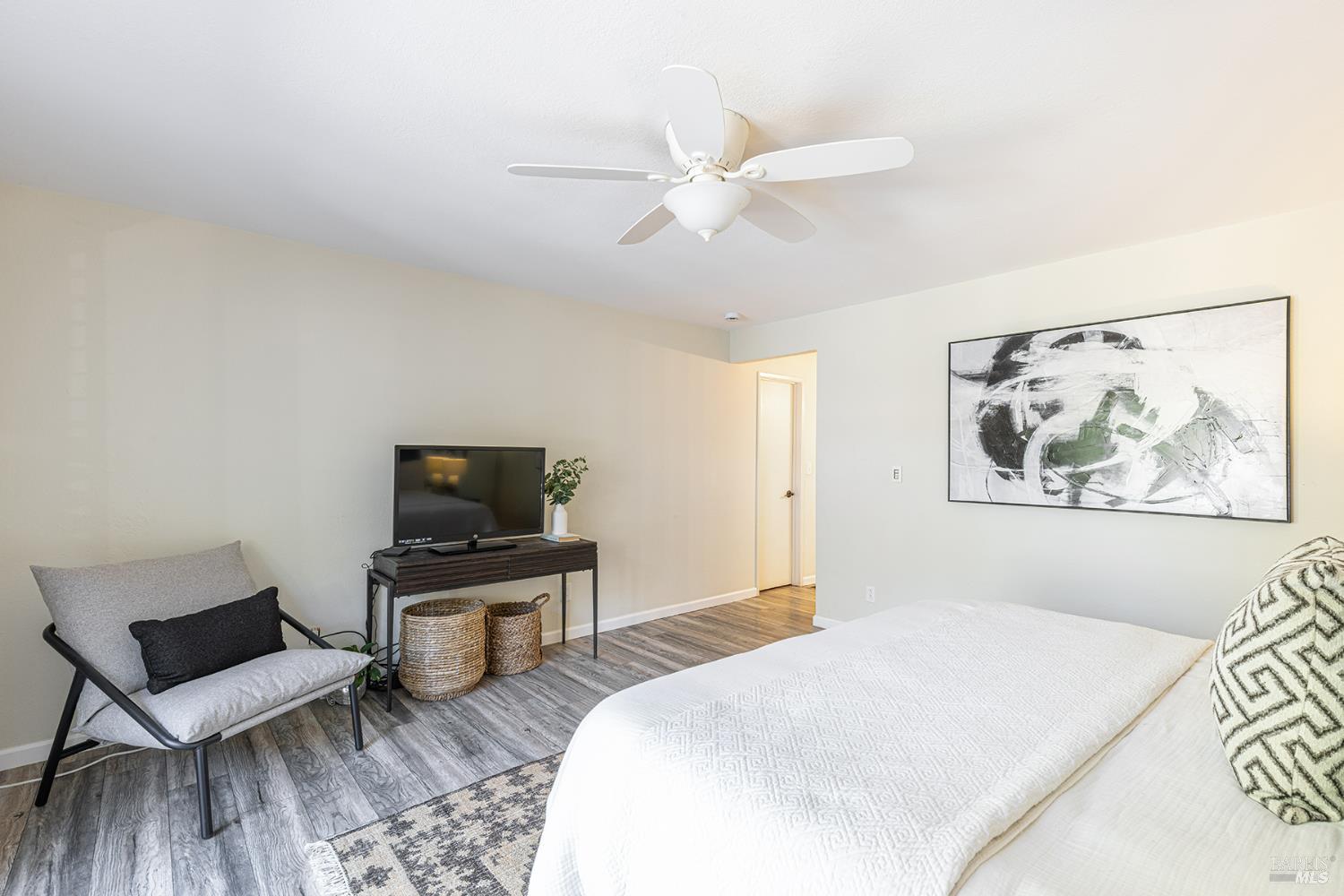 2576 Hidden Valley Ln