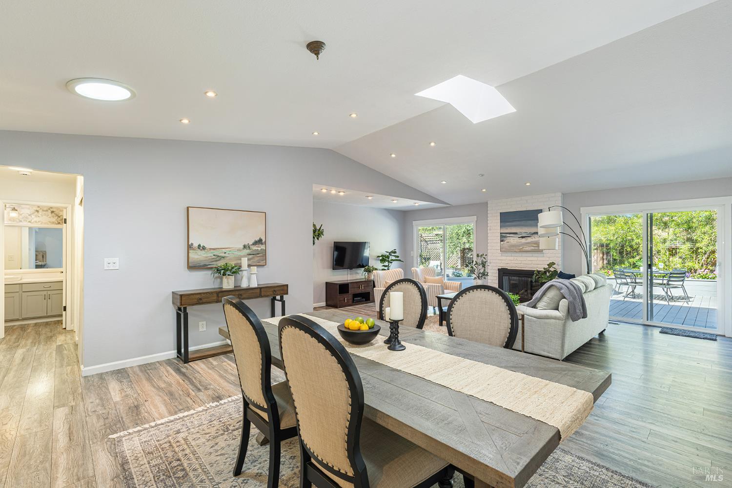 2576 Hidden Valley Ln